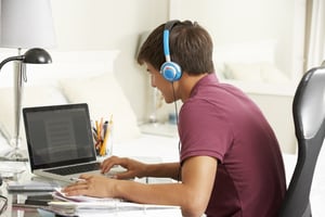 Podcasting in Dubai: 5 Reasons why Podcasting is the next big thing